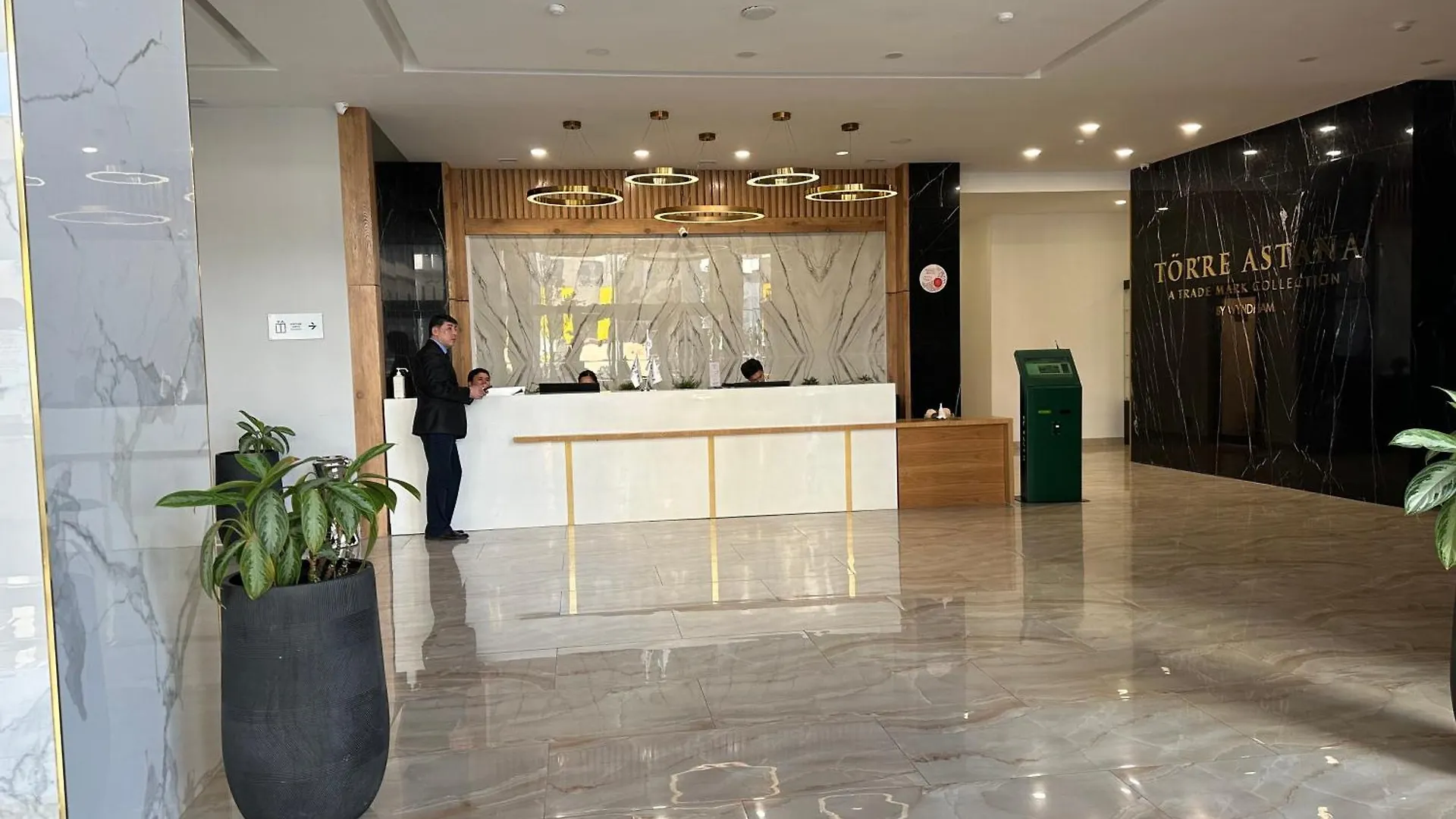 Aliya T Daire Astana